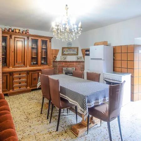Gorgeous In Poggio Dacona *